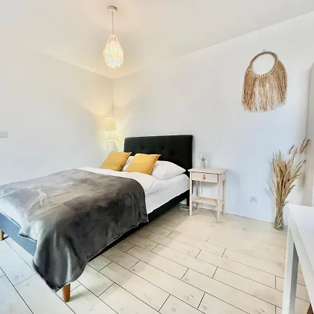Munn 11 Apartment